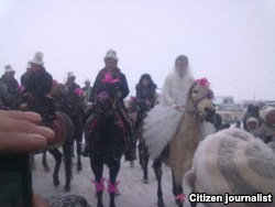 На свадьбе в Ошской области в Кыргызстане.